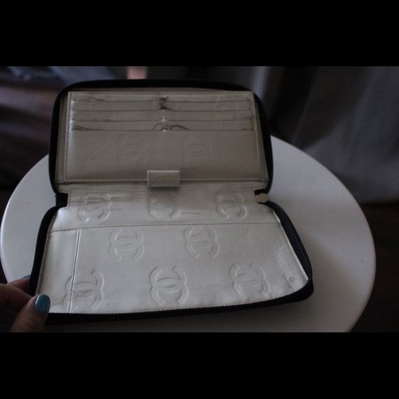 Chanel wallet - Picture 3 of 6